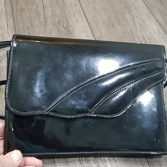Faux Patent Leather Evening Shoulder Purse - Picture 2 of 4